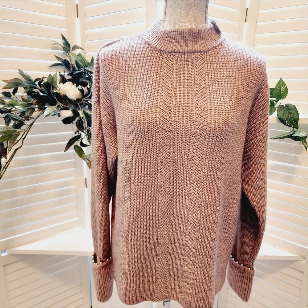 CROWN & IVY PEARL CABLE KNIT TURTLENECK CUFFED PEARL SLEEVES HEATHER CAMEL MED
